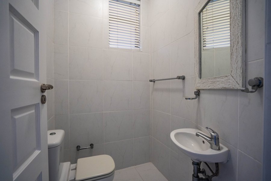 3 Bedroom Property for Sale in West Beach Eastern Cape